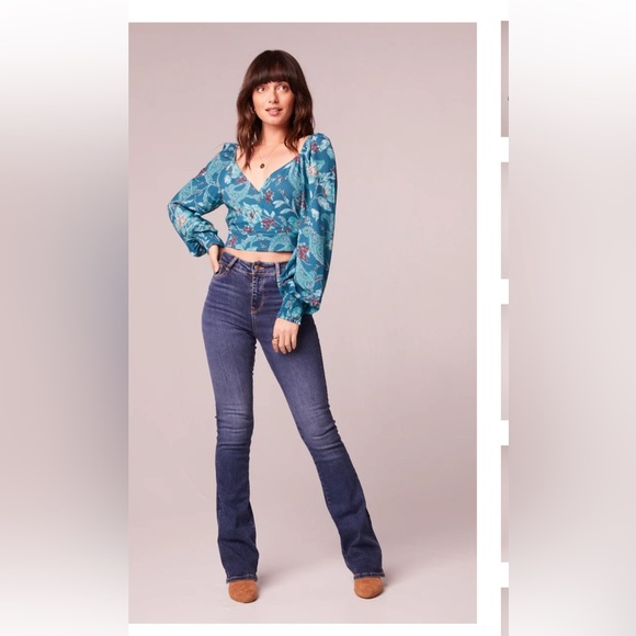 Band of the Free Sybille Teal Blue Floral Crossover Crop Top Size XS NWT - Picture 2 of 7